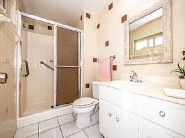 Conducive and Comfortable Home  in Anaheim, CA (Photo 4 of 12)