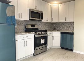 Beautifully Designed Semi Detached 3 Bedrooms  in New York, NY (Photo 2 of 9)