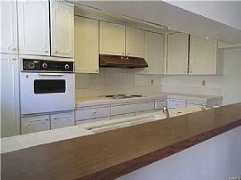 17621 17th St, Tustin, Ca in Tustin, CA (Photo 6 of 8)