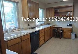 Charming 4 Bedroom Home in Denver, CO (Photo 2 of 9)