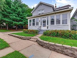 Apartment For Rent  in Saint Paul, MN