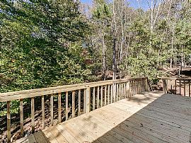 8950 Pine Tree Cir, Gainesville, Ga/ Contact Info  706-615-5659 in Gainesville, GA (Photo 2 of 12)