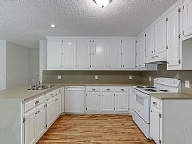 8950 Pine Tree Cir, Gainesville, Ga/ Contact Info  706-615-5659 in Gainesville, GA (Photo 8 of 12)