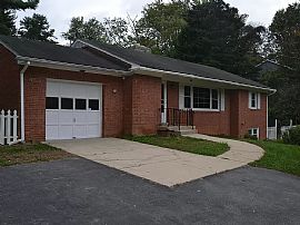 11609 Johns Hopkins Rd, Clarksville, Md 21029 in Clarksville, MD