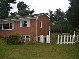 11609 Johns Hopkins Rd, Clarksville, Md 21029 in Clarksville, MD (Photo 2 of 9)