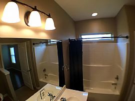 2044 Kensington Ct, Calera, Al 35040 in Calera, AL (Photo 8 of 12)