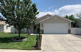 Remarkable House For Rent in Clifton, CO