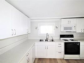 Oak St, Sarasota, Fl 34236 in Sarasota, FL (Photo 2 of 7)