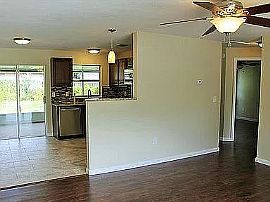 7847 Putnam Cir, New Pt Richey, Fl 34655 in New Port Richey, FL (Photo 5 of 11)