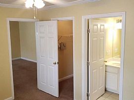 2905 Sw Archer Rd, Gainesville, Fl 32608 in Gainesville, FL (Photo 3 of 6)