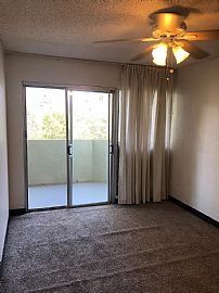 Comfortable 2bed Apartment  in Honolulu, HI (Photo 6 of 12)