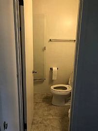 Comfortable 2bed Apartment  in Honolulu, HI (Photo 8 of 12)