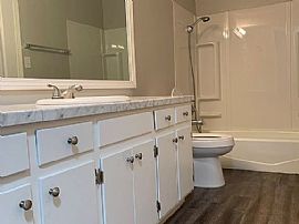 622 5th St Ne Unit 2, Tuscaloosa, Al 35404 in Tuscaloosa, AL (Photo 5 of 7)