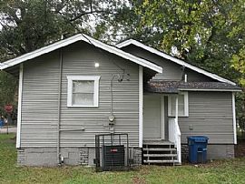 601 61st St, Fairfield, Al 35064 in Fairfield, AL (Photo 2 of 11)