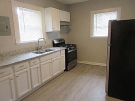 601 61st St, Fairfield, Al 35064 in Fairfield, AL (Photo 3 of 11)