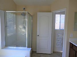 4212 E Bonanza Rd, Gilbert, Az 85297 in Gilbert, AZ (Photo 6 of 10)