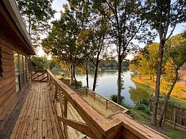 Have You Ever Dreamed of Living in a Home with a Gorgeous Lake  in Cordova, TN (Photo 9 of 10)