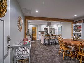 Beautifully Renovated Humes, Home. in Memphis, TN (Photo 3 of 11)