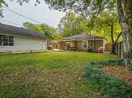 Beautifully Renovated Humes, Home. in Memphis, TN (Photo 9 of 11)