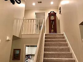 Lake Living in a Beautiful Park in Cordova, TN (Photo 7 of 12)