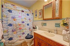 Beautifully Maintained 3 Bedroom, 2bath Home on An Interior Str in Pompano Beach, FL (Photo 3 of 3)