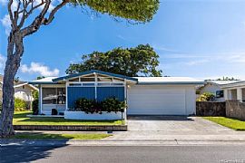 Quietly Tucked Away in Hawaii Kai with Koko Head Views in Honolulu, HI