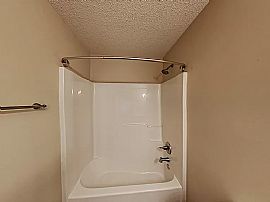 44 Willow Bend Dr Nw, Cartersville, Ga  in Cartersville, GA (Photo 7 of 9)