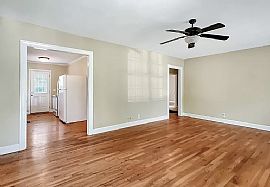 1530 17th Ave E, Tuscaloosa, Al 35404 in Tuscaloosa, AL (Photo 2 of 10)