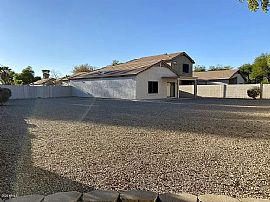 81 S Criss Pl, Chandler, Az 85226 in Chandler, AZ (Photo 2 of 10)