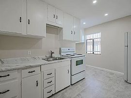 1819 W Fairmount Ave, Phoenix, Az 85015 in Phoenix, AZ (Photo 12 of 12)