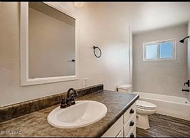 6062 E 28th St, Tucson, Az 85711 in Tucson, AZ (Photo 10 of 12)