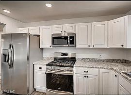 6062 E 28th St, Tucson, Az 85711 in Tucson, AZ (Photo 6 of 12)