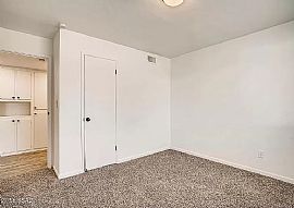 6062 E 28th St, Tucson, Az 85711 in Tucson, AZ (Photo 8 of 12)
