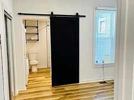 Single Family Home in Louisville, KY (Photo 3 of 7)