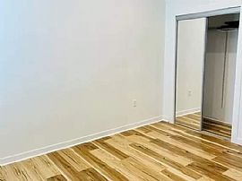 Single Family Home in Louisville, KY (Photo 7 of 7)