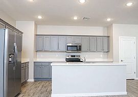 15804 N 65th Ave, Glendale, Az 85306 in Glendale, AZ (Photo 2 of 12)