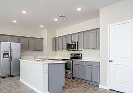 15804 N 65th Ave, Glendale, Az 85306 in Glendale, AZ (Photo 3 of 12)