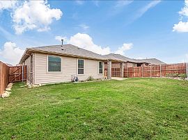 Beautiful Single-Story Home in Copper Creek That Has Been Well- in Fort Worth, TX (Photo 7 of 12)