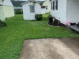 802 4th St W, Huntington, Wv 25701 in Huntington, WV (Photo 2 of 11)