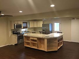 802 4th St W, Huntington, Wv 25701 in Huntington, WV (Photo 6 of 11)