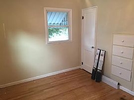 802 4th St W, Huntington, Wv 25701 in Huntington, WV (Photo 7 of 11)