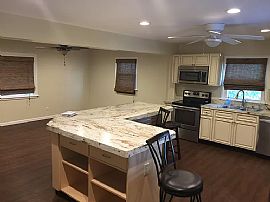 802 4th St W, Huntington, Wv 25701 in Huntington, WV (Photo 9 of 11)