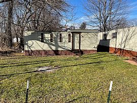 59 Chase Dr, Kearneysville, Wv 25430 in Kearneysville, WV