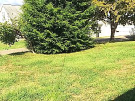 610 6th St, New Martinsville, Wv 26155 in New Martinsville, WV (Photo 2 of 12)