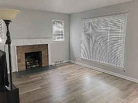 610 6th St, New Martinsville, Wv 26155 in New Martinsville, WV (Photo 3 of 12)