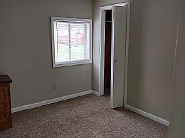 293 N Main St, Morgantown, Wv 26505 in Morgantown, WV (Photo 8 of 12)