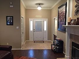 Charming 3 Bedroom Home in College Station, TX (Photo 1 of 8)
