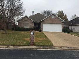 Charming 3 Bedroom Home in College Station, TX