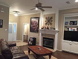 Charming 3 Bedroom Home in College Station, TX (Photo 3 of 8)