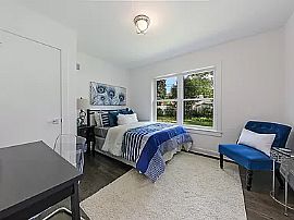  Charming 3 Bedroom Home in Western Springs, IL (Photo 8 of 12)